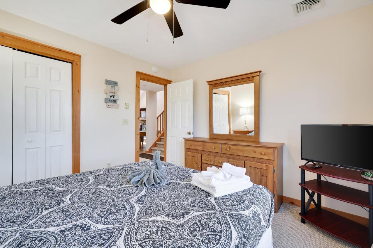 Pocono Mountain Home , Hot Tub- 1 Mile To Skiing! Tannersville Exterior photo